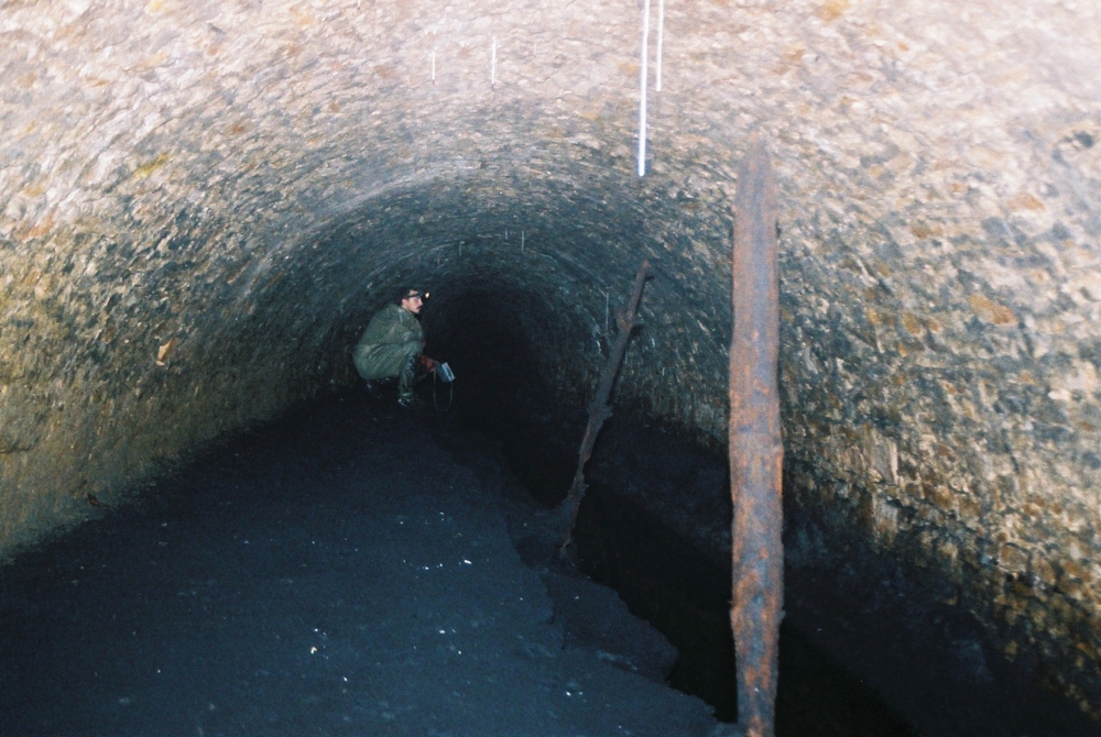 Sztolnia podczas eksploracji w latach 2001-2006<p alt=
